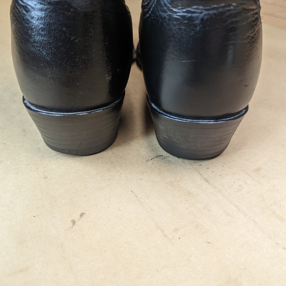 ARIAT MEN'S HERITAGE DEERTAN WESTERN PERFORMANCE BOOTS - ROUND TOE. Men's sz 8.5 - Picture 6 of 10